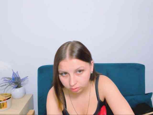 MillyAdorable webcam