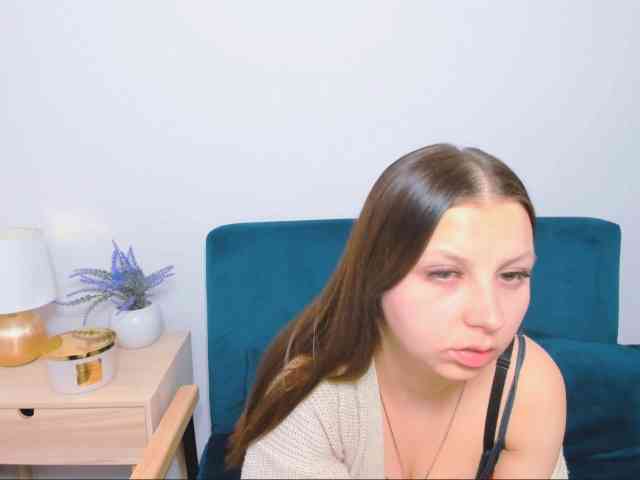 MillyAdorable webcam