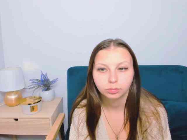 MillyAdorable webcam