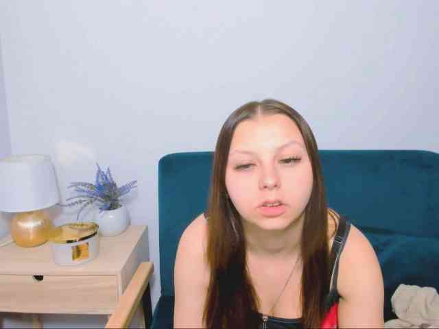MillyAdorable webcam