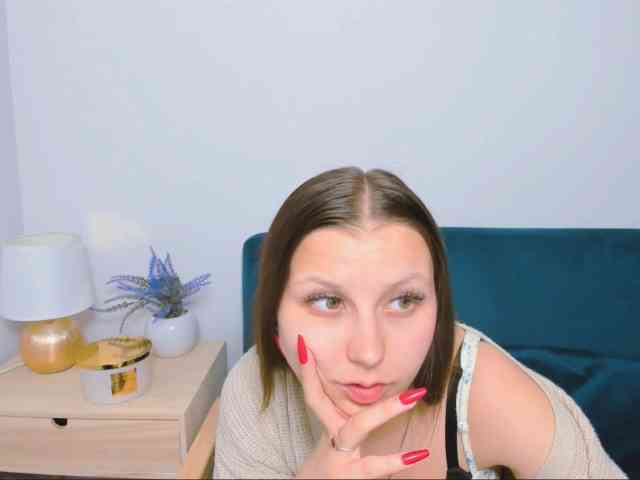 MillyAdorable webcam