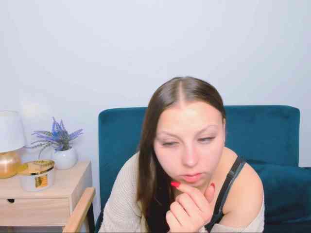 MillyAdorable webcam