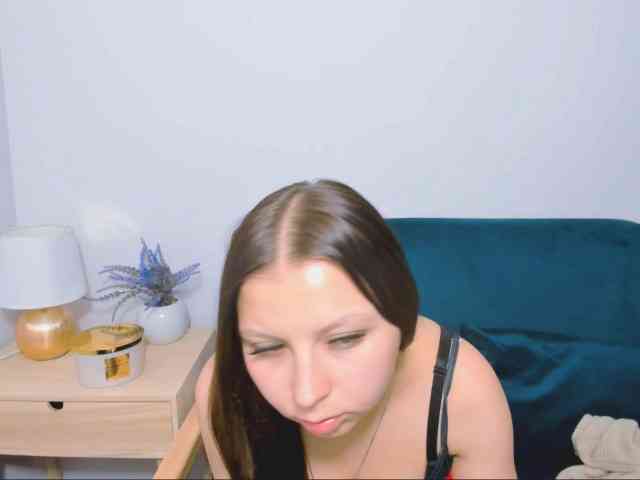 MillyAdorable webcam