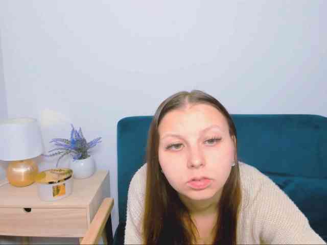 MillyAdorable webcam