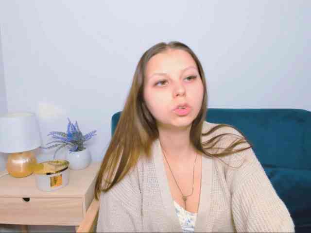 MillyAdorable webcam
