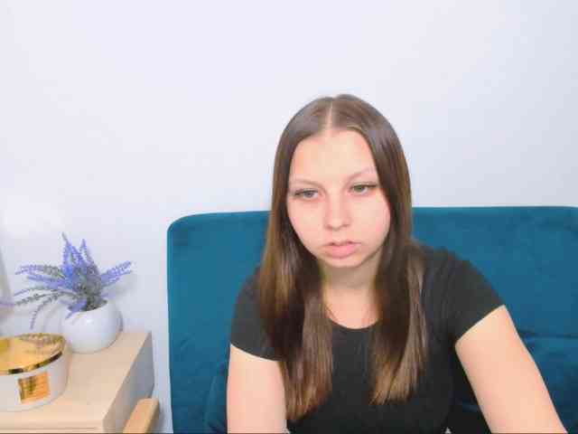 MillyAdorable webcam