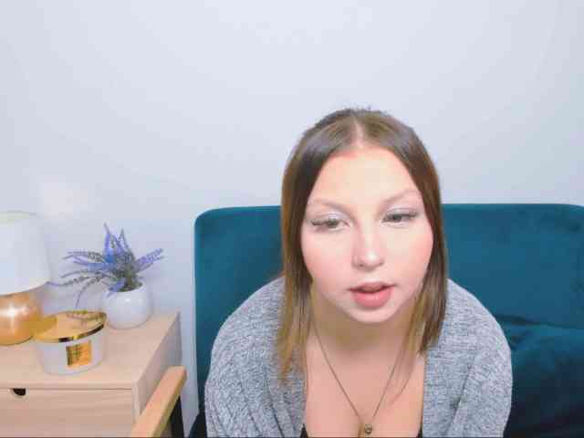 MillyAdorable webcam