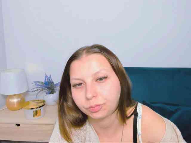 MillyAdorable webcam
