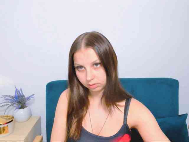 MillyAdorable webcam