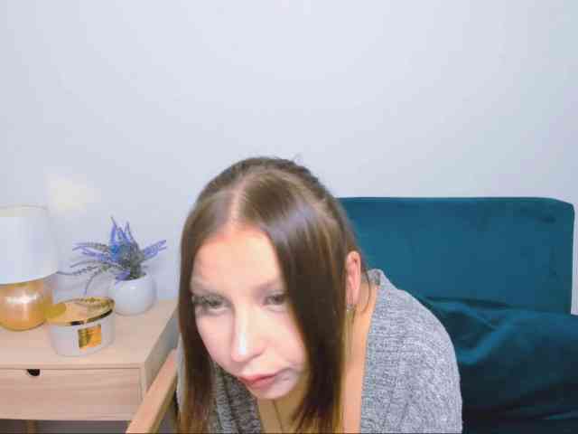 MillyAdorable webcam