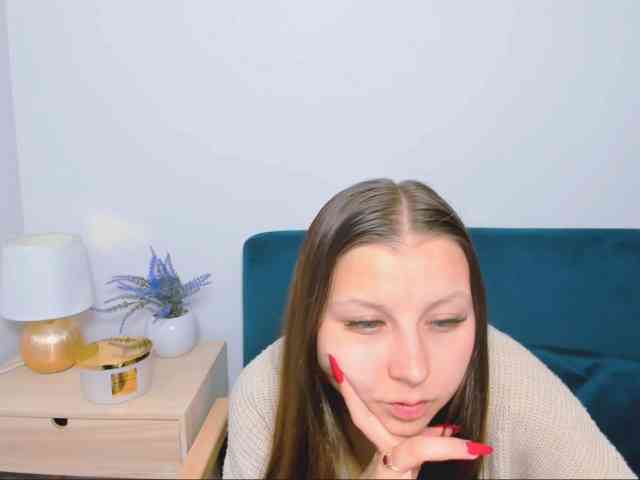 MillyAdorable webcam