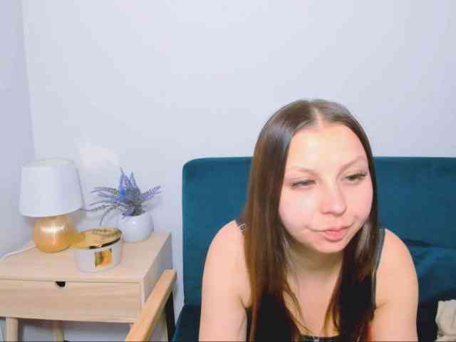 MillyAdorable webcam