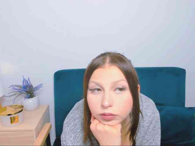 MillyAdorable webcam