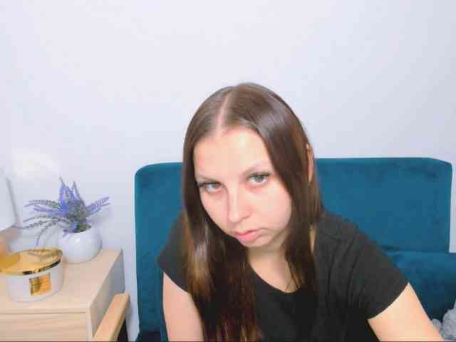 MillyAdorable webcam