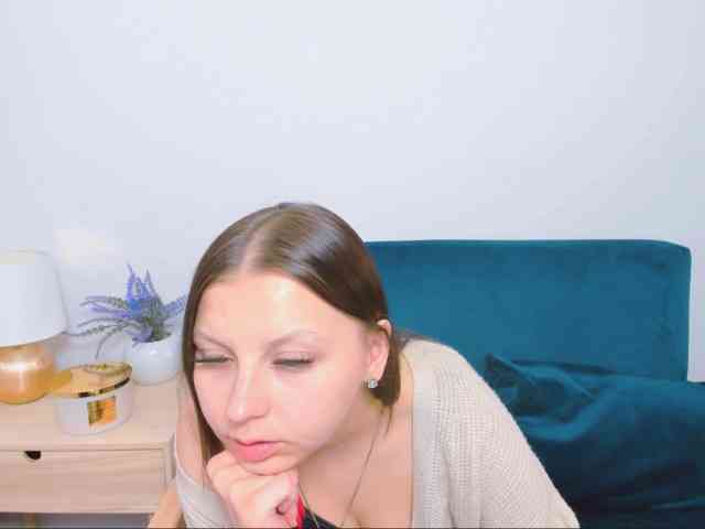 MillyAdorable webcam