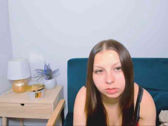 MillyAdorable webcam