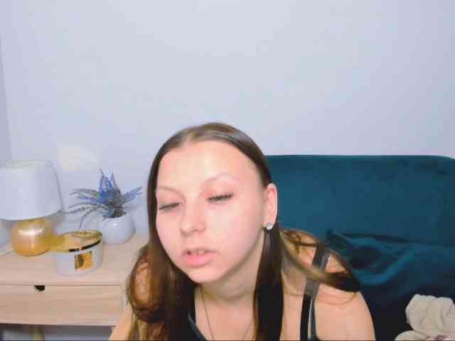 MillyAdorable webcam