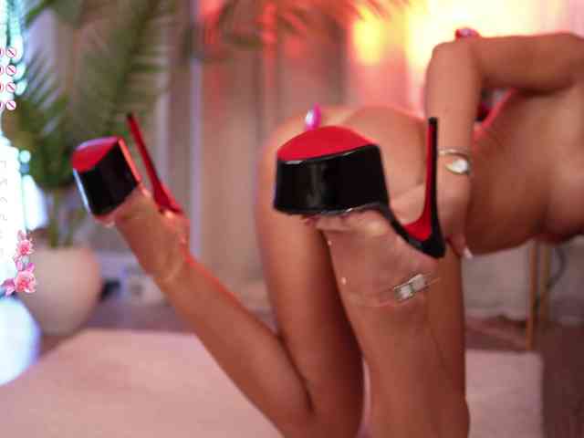 JuliaQuinn webcam