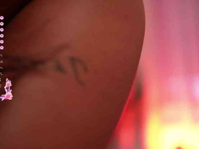 JuliaQuinn webcam