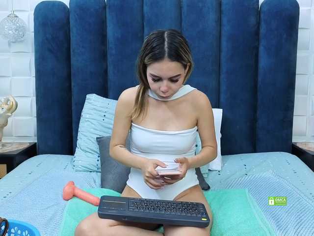 AmeliaSterling live cam on BongaCams