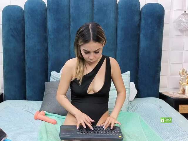 AmeliaSterling live cam on BongaCams
