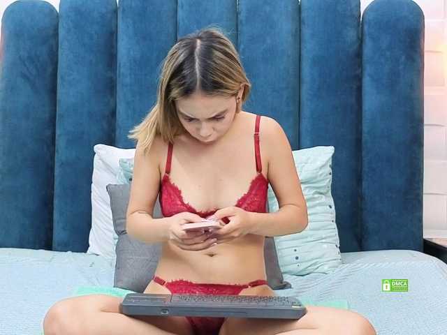 AmeliaSterling live cam on BongaCams