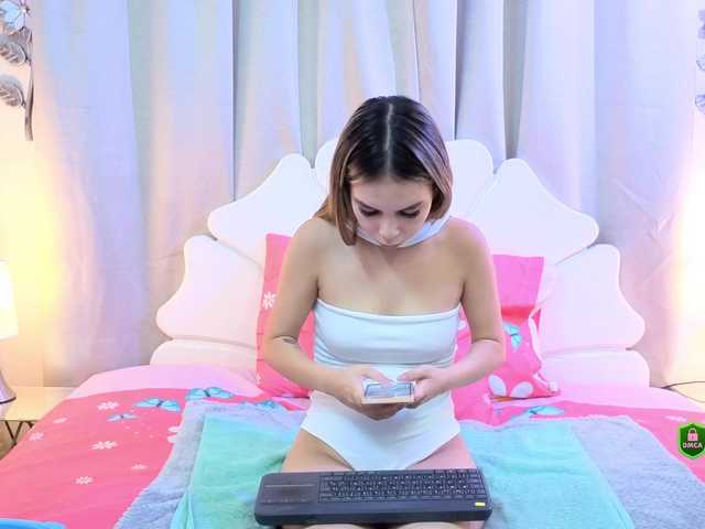 AmeliaSterling live cam on BongaCams