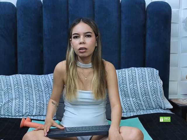 AmeliaSterling live cam on BongaCams