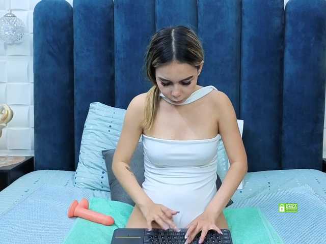 AmeliaSterling live cam on BongaCams