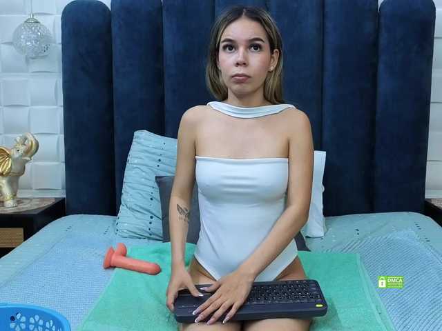 AmeliaSterling live cam on BongaCams