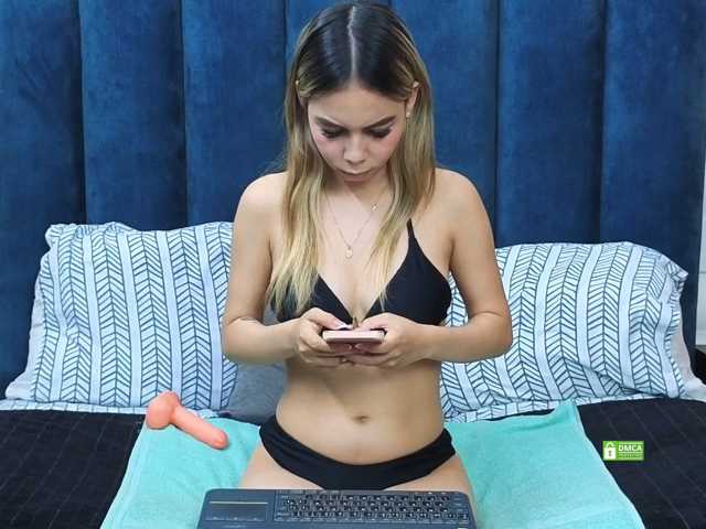 AmeliaSterling live cam on BongaCams