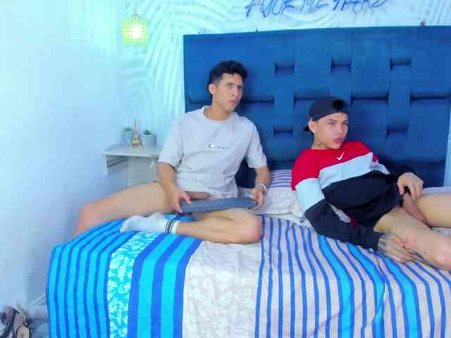 PlayMatesX-