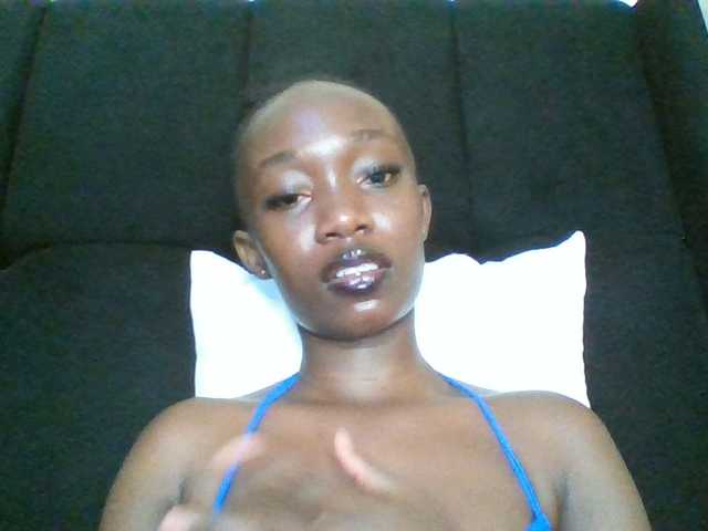 kourtcali live cam on BongaCams