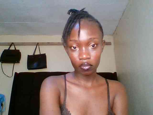 kourtcali webcam
