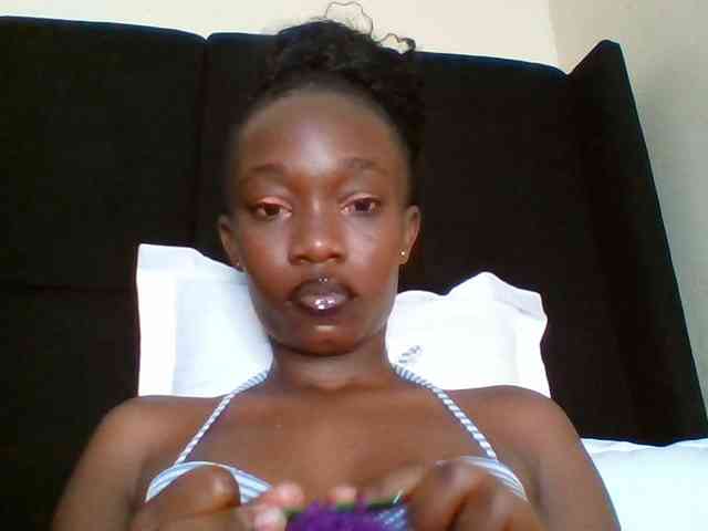 kourtcali webcam