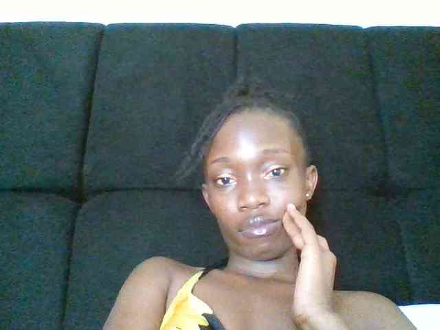 kourtcali webcam