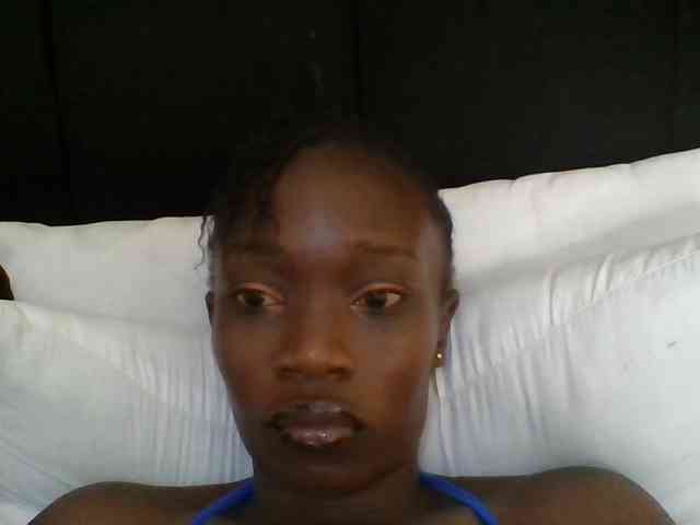 kourtcali webcam