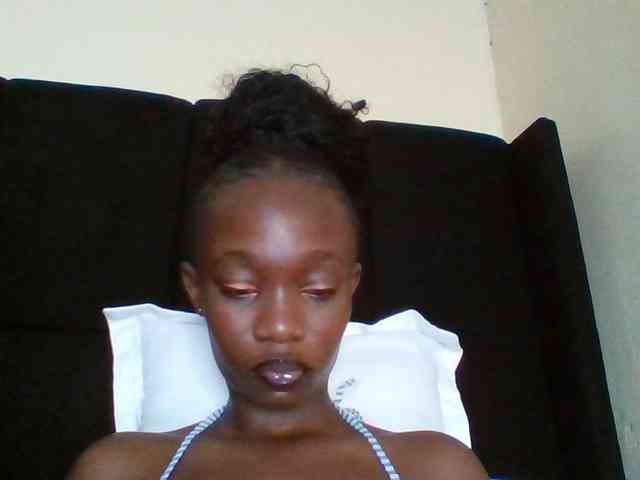 kourtcali webcam