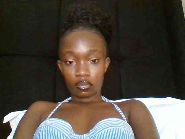 kourtcali webcam