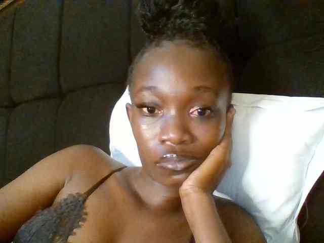 kourtcali webcam