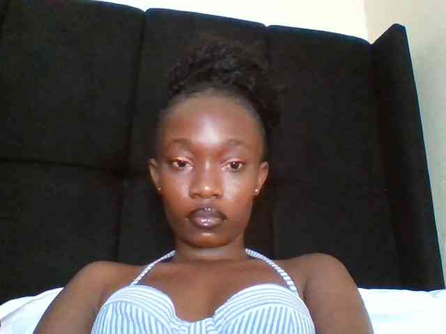 kourtcali webcam