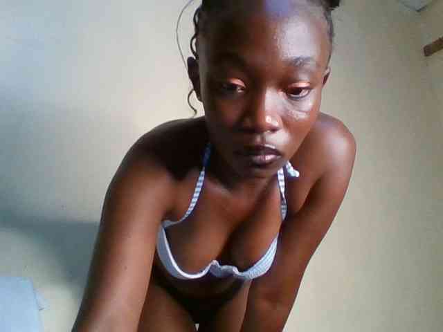 kourtcali webcam
