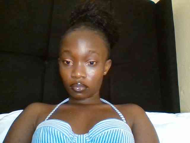 kourtcali webcam