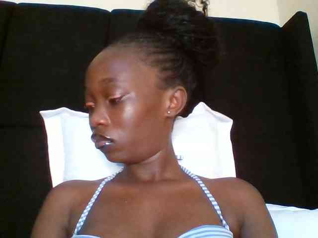 kourtcali webcam