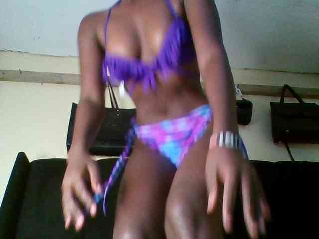 kourtcali webcam