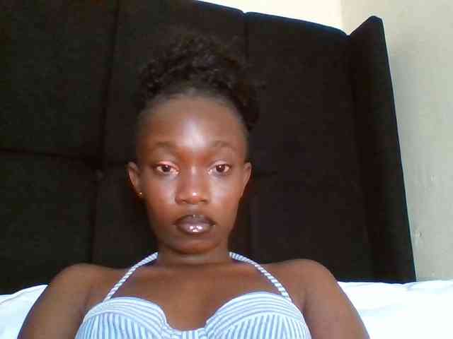 kourtcali webcam