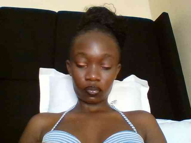 kourtcali webcam