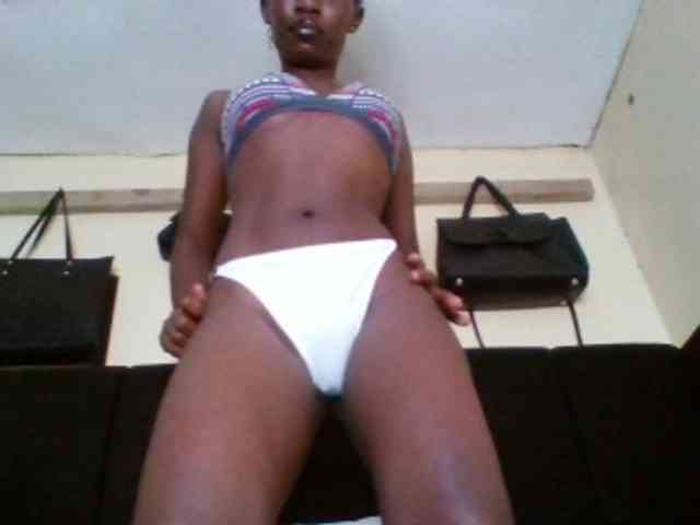 kourtcali webcam