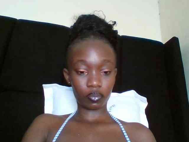 kourtcali webcam