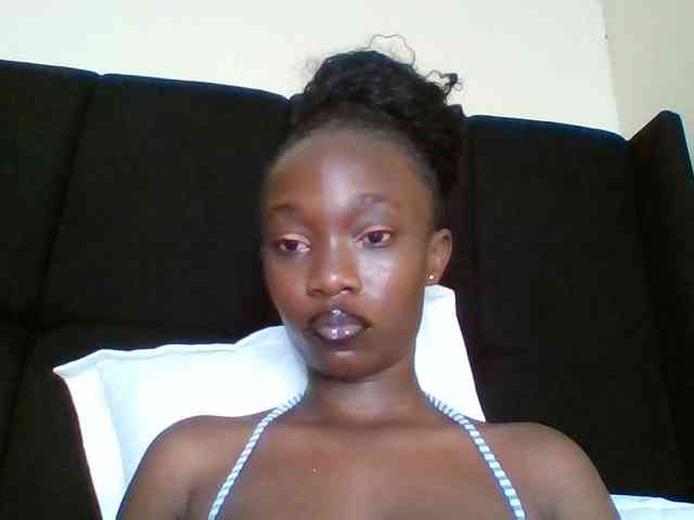 kourtcali webcam